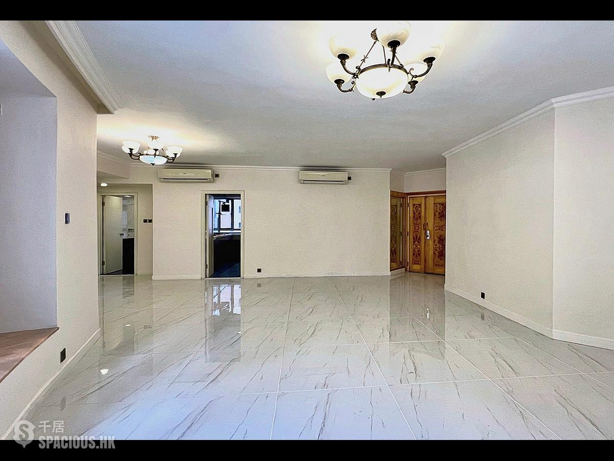 Mid Levels Central - Tregunter Tower 3 01