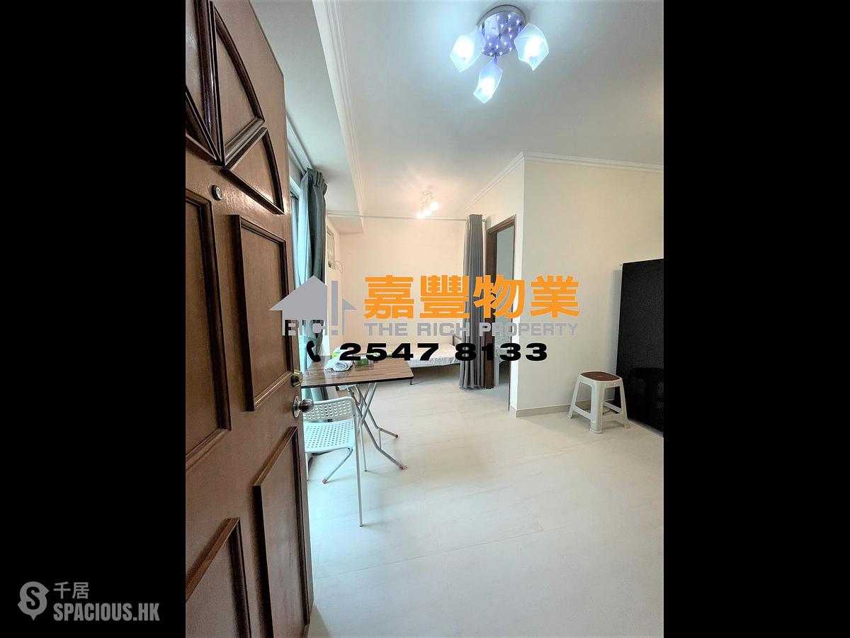 Shek Tong Tsui - Fairview Court 01