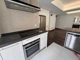 Sai Ying Pun - Sun Luen Building 08