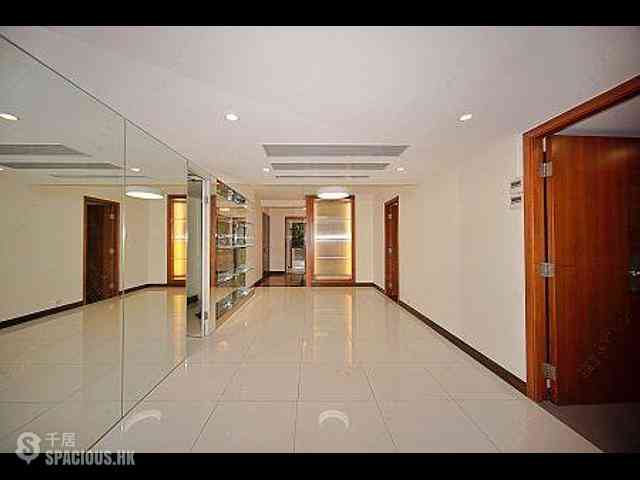 Shouson Hill - Goldson Place 03