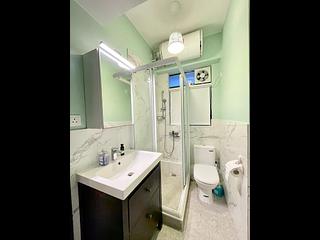 Sheung Wan - 219, Queen's Road Central 03