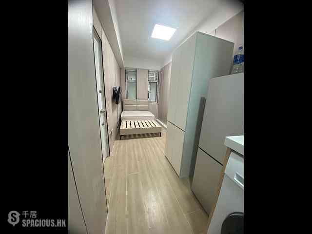 Wan Chai - 110-112, Queen's Road East 03