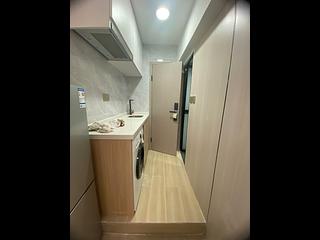 Wan Chai - 110-112, Queen's Road East 02