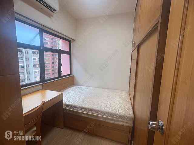 Wan Chai - Hang Tat Mansion 02