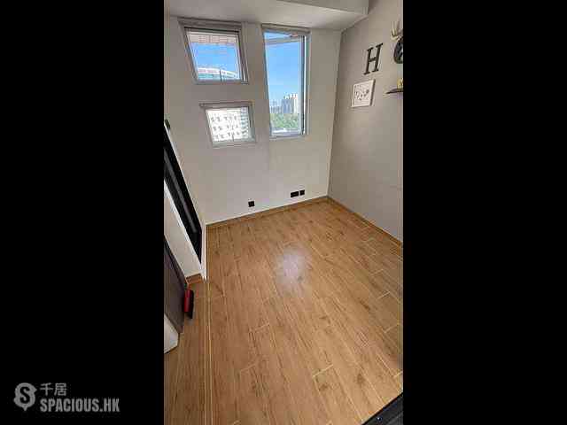 Prince Edward - Flatiron Court 05