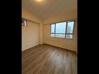 Mid Levels West - Realty Gardens Vienna Court (Block 5) 03