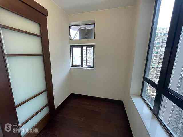 Braemar Hill - Maiden Court Block B 04