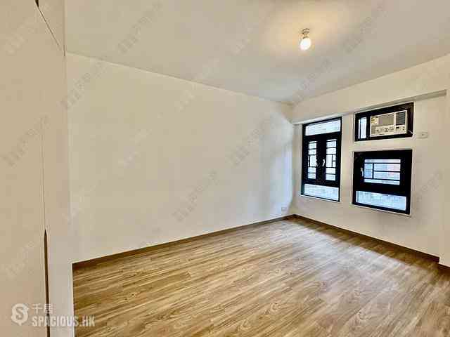 Mid Levels Central - Macdonnell House 03