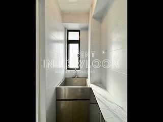 Sham Shui Po - Man Woo Building 07