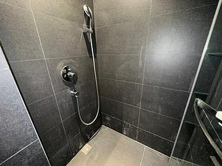 Central - 4, Shin Hing Street 05