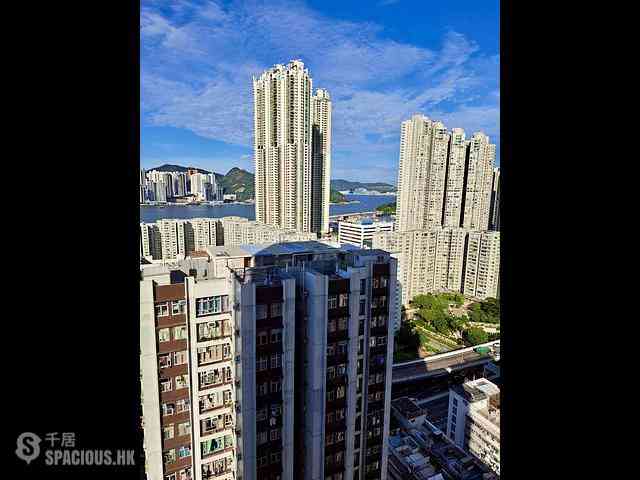 Quarry Bay - The Holborn Block A 02