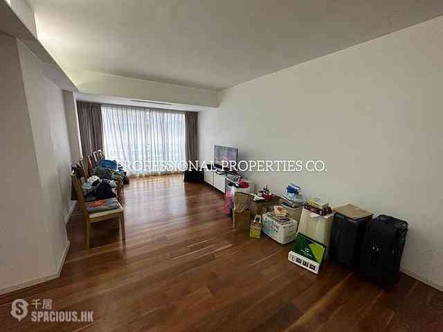 Mid Levels Central - Merry Court 01