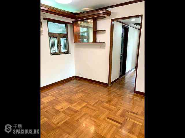 Yau Ma Tei - Prosperous Garden Block 1 04