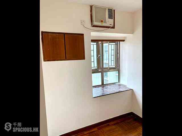Yau Ma Tei - Prosperous Garden Block 1 12