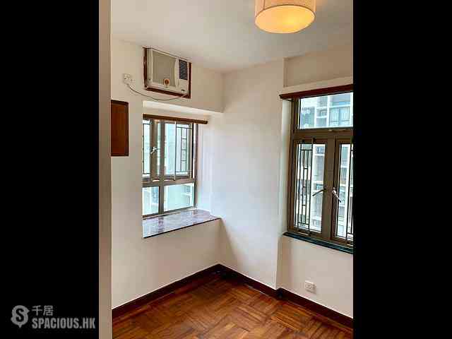 Yau Ma Tei - Prosperous Garden Block 1 11