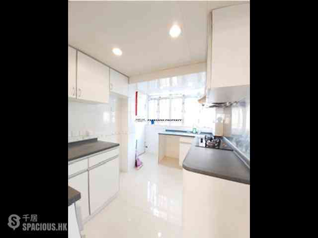 Happy Valley - Yen Lai Building 04
