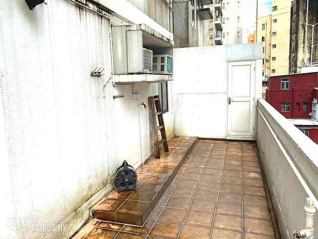 Yuen Long - Kwong Wah Centre 02