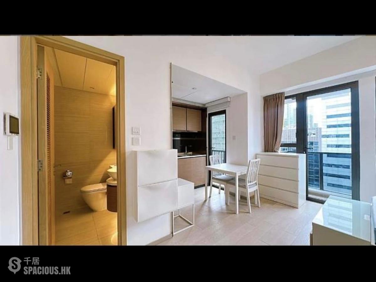 Wan Chai - L' Wanchai 01