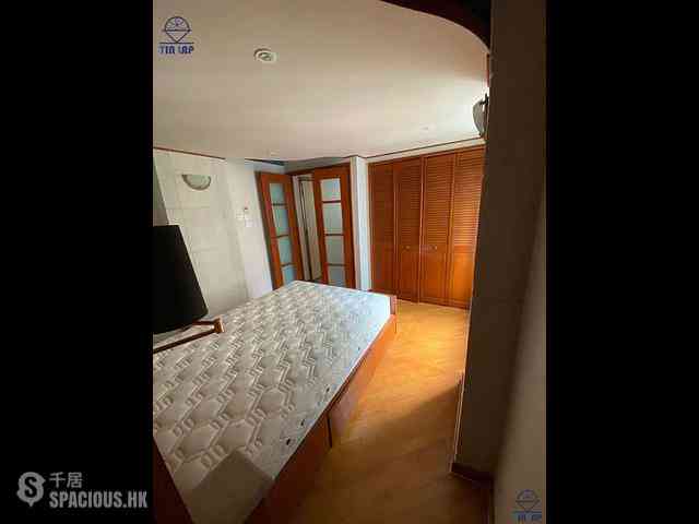 Sheung Wan - Hang Fat Building 07
