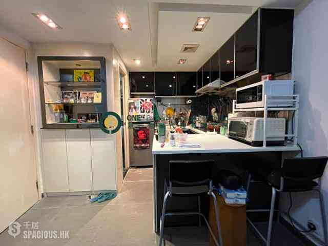Sai Ying Pun - Hang Sing Mansion 01
