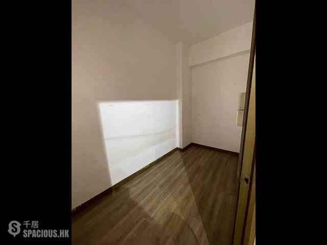 Wan Chai - 310-312, Hennessy Road 02