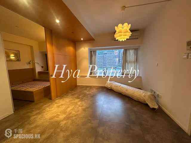 Shek Tong Tsui - Fortune Villa 03