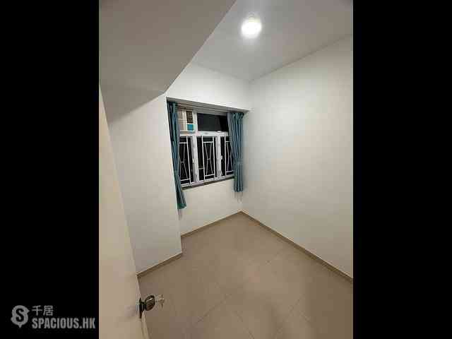Wan Chai - Gold Jade Mansion 02
