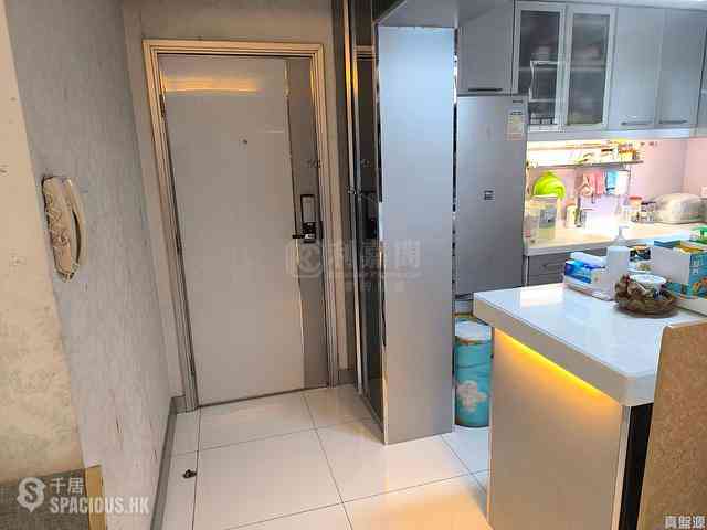 Quarry Bay - Wah Shun Gardens 06