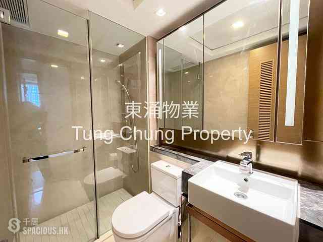Tung Chung - Century Link Phase 1 Tower 5B 07