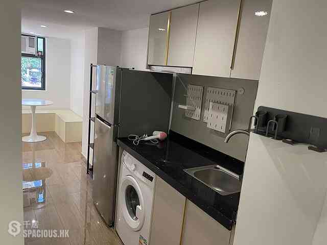 Sai Ying Pun - 21, Sai Yuen Lane 19