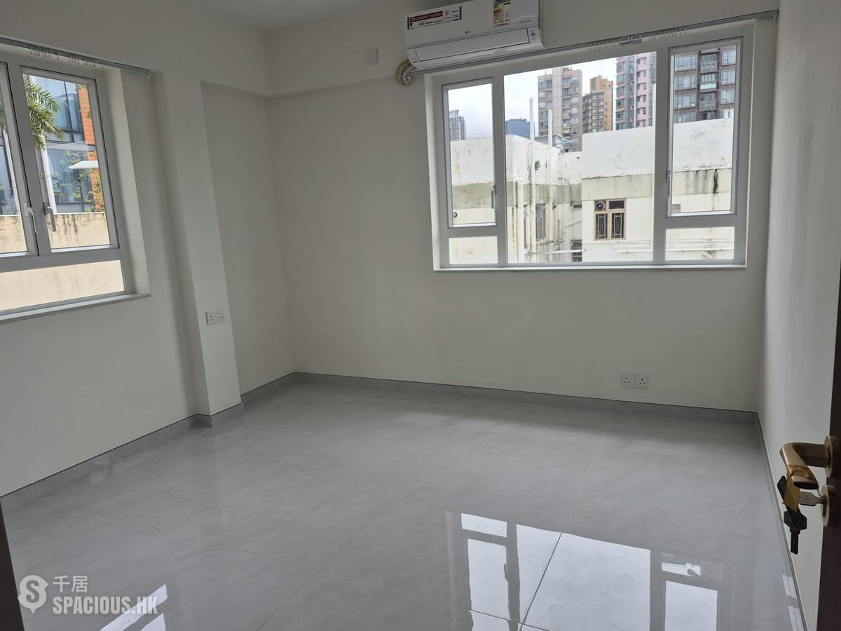 Kowloon City - South Court 01