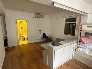 Kennedy Town - Lungga Mansion 08