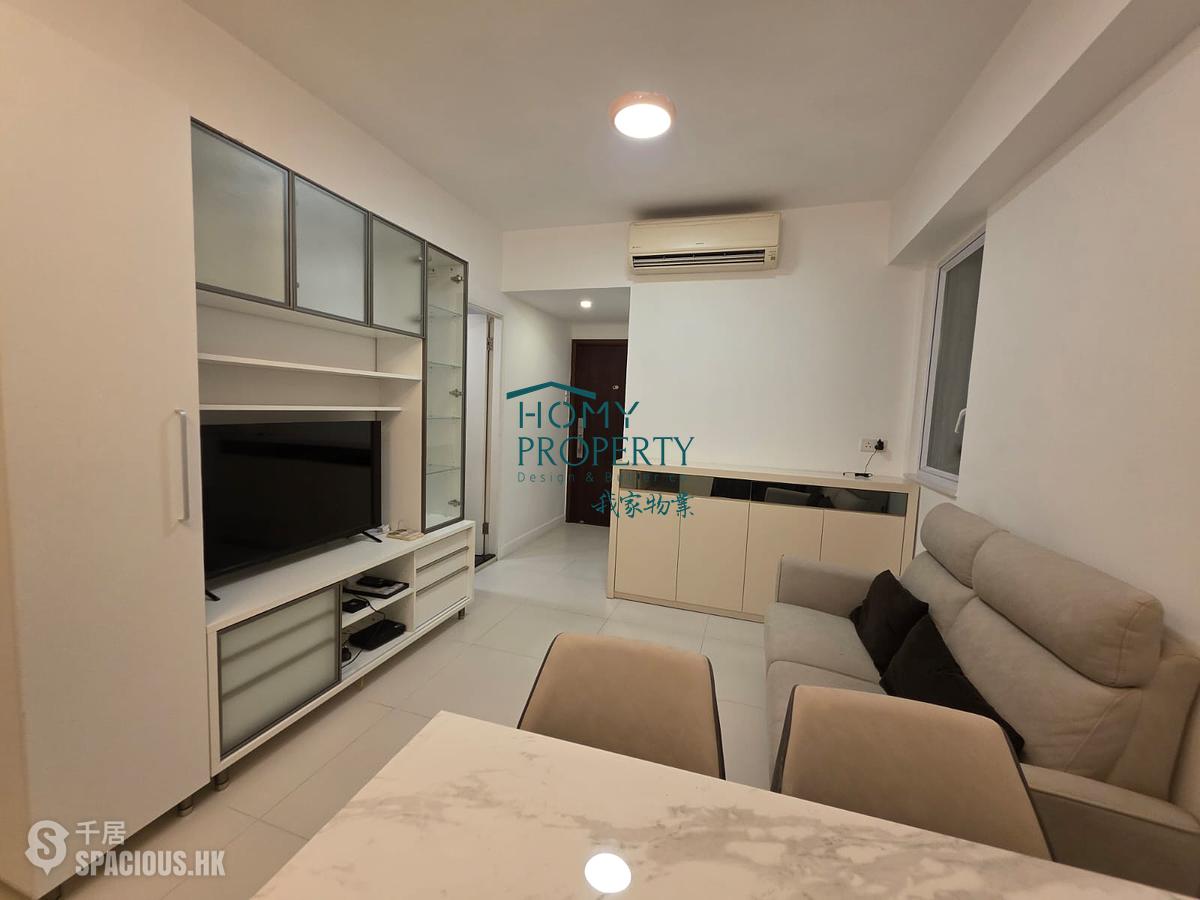 Sai Ying Pun - Tong Nam Mansion 01