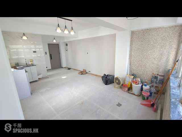 Sai Ying Pun - Tak Yan Building 04