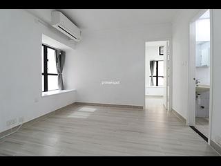 Wan Chai - Tai Yuen Court 02