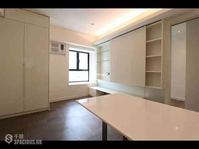 Wan Chai - Pinnacle Building 01