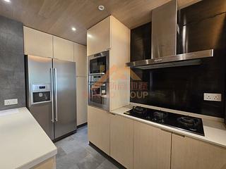 Mid Levels West - Realty Gardens Vienna Court (Block 5) 08