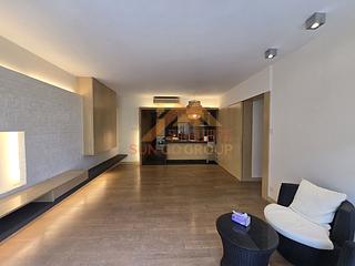 Mid Levels West - Realty Gardens Vienna Court (Block 5) 04