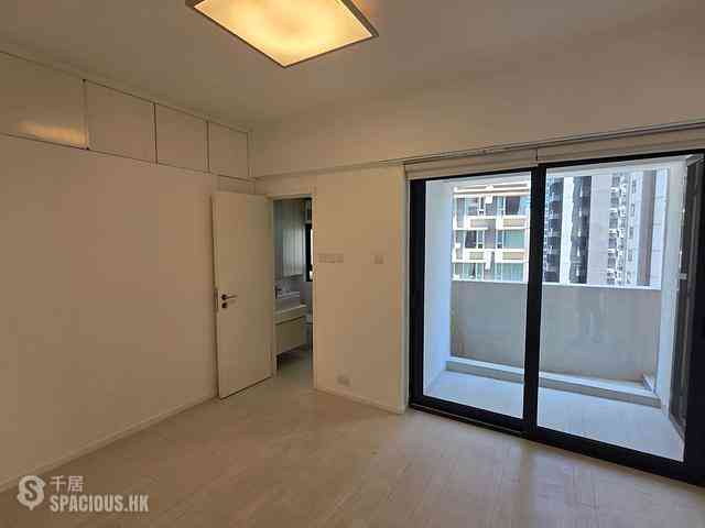 Wan Chai - Suncrest Tower 09