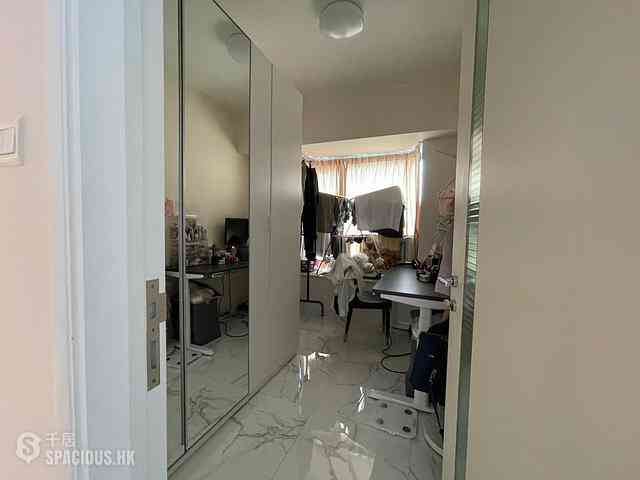 West Kowloon - The Harbourside Block 2 06