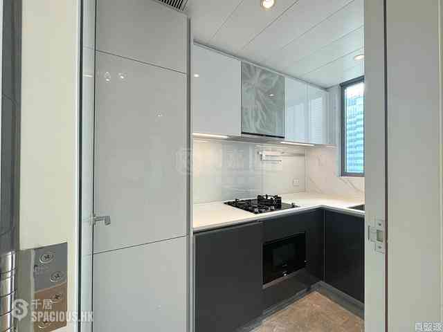 Tseung Kwan O - Capri Block 10A 04