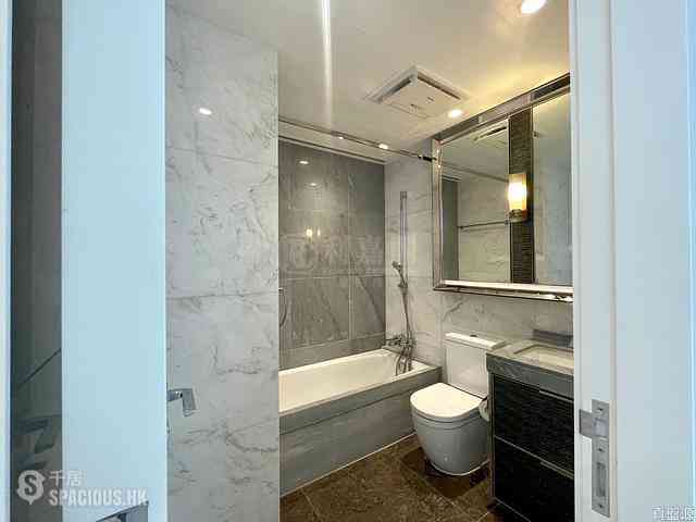 Tseung Kwan O - Monterey Block 3 03