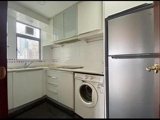 Kennedy Town - The Merton 04
