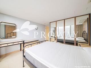 Wan Chai - Convention Plaza Apartments 06