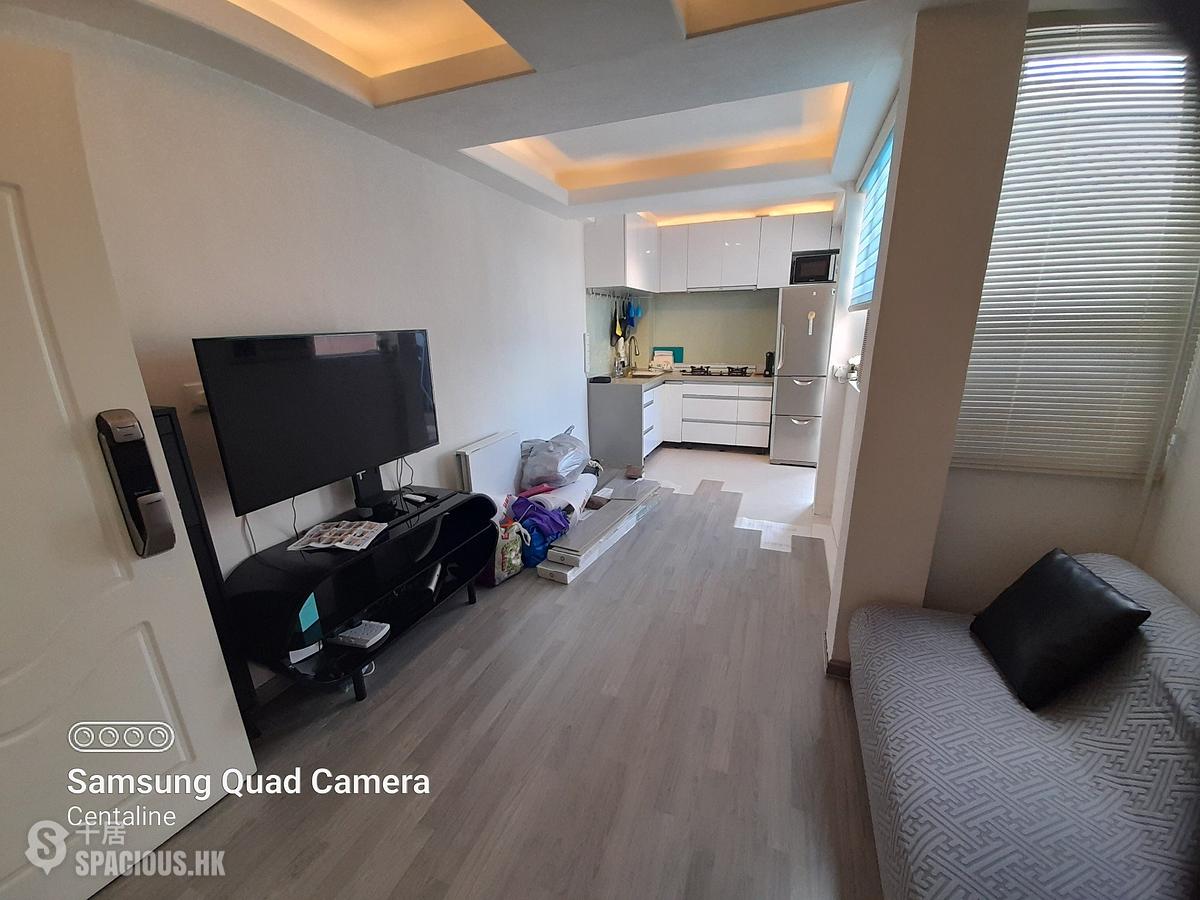 Sai Ying Pun - Wah Fai Court 01