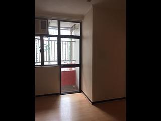 Tai Hang - Dragon Centre 02