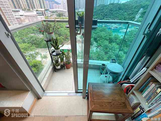 Tseung Kwan O - Savannah Block 1 02