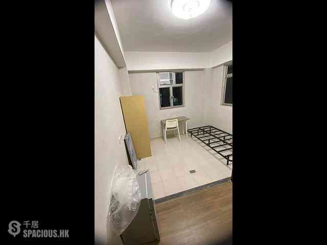 Wan Chai - On On Mansion 02