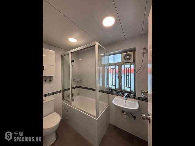 Stubbs Road - Evergreen Villa Block E 06