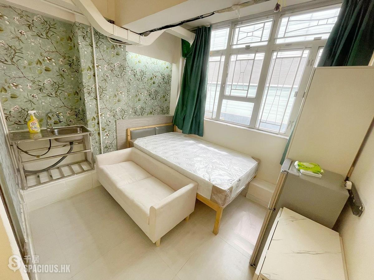 Tsim Sha Tsui - 9-11A, Lock Road 01